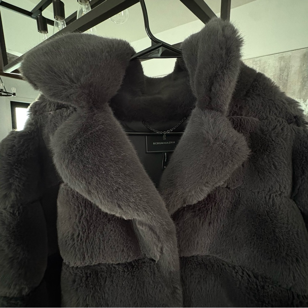 BCBGMAXAZRIA Grooved Fur Hooded Coat Size XL